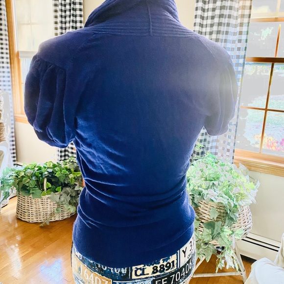 Express Sweater~So SOFT! - Picture 3 of 9